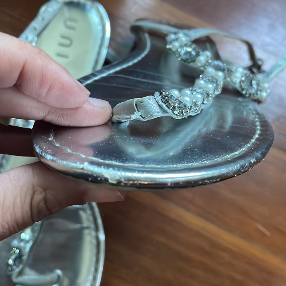 Silver flats - Picture 4 of 4